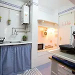 Crooked House Alfama Daire Lisboa