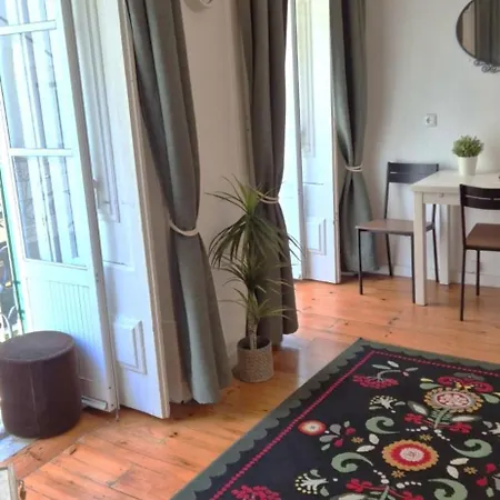 Crooked House Alfama Апартаменти Лісабон