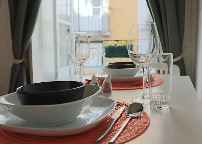 Crooked House Alfama شقة