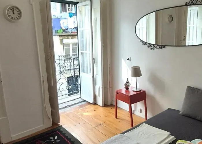 Crooked House Alfama شقة *